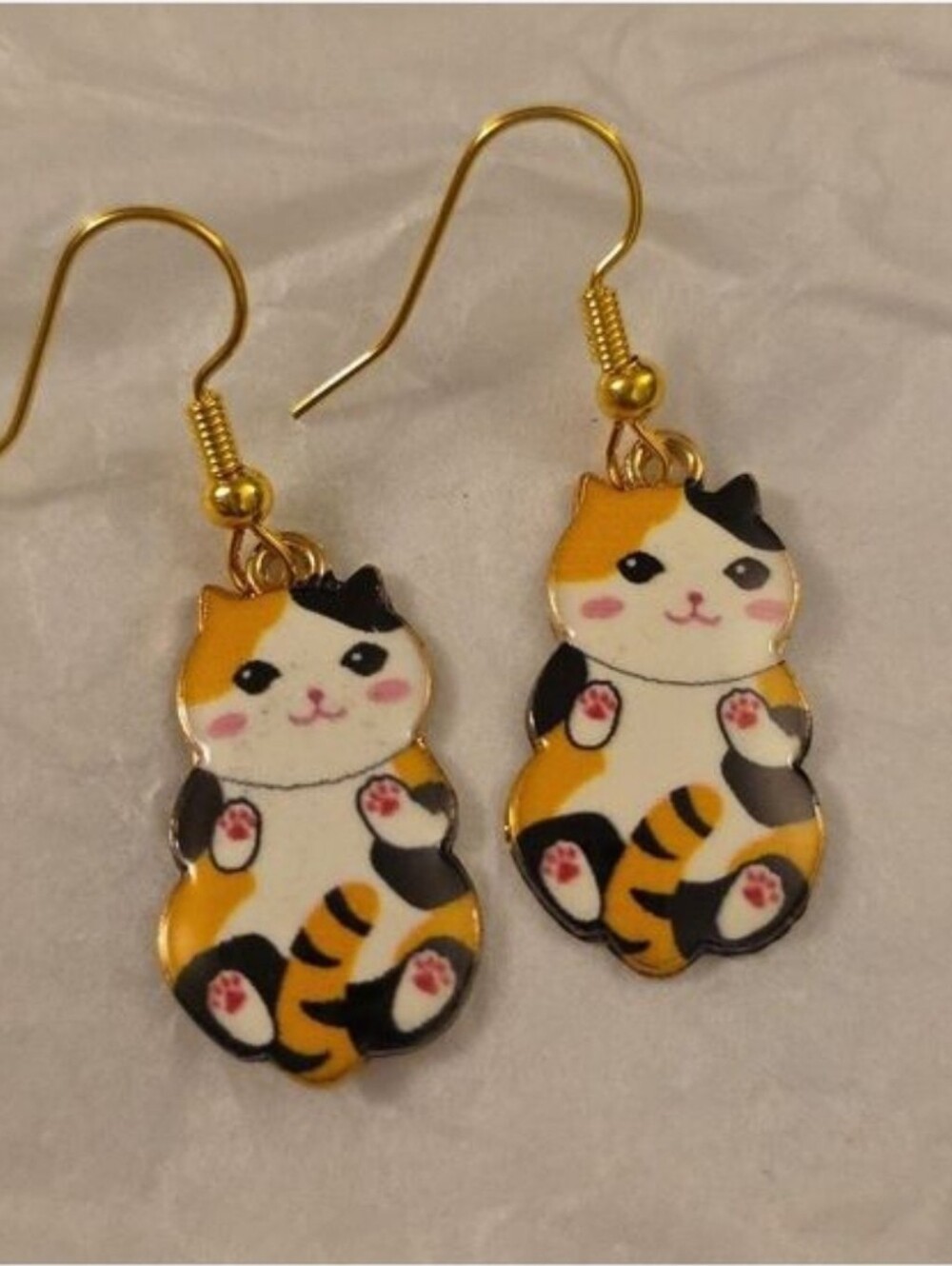 Playful Cat earrings Beautiful Enamel design 925S post EO